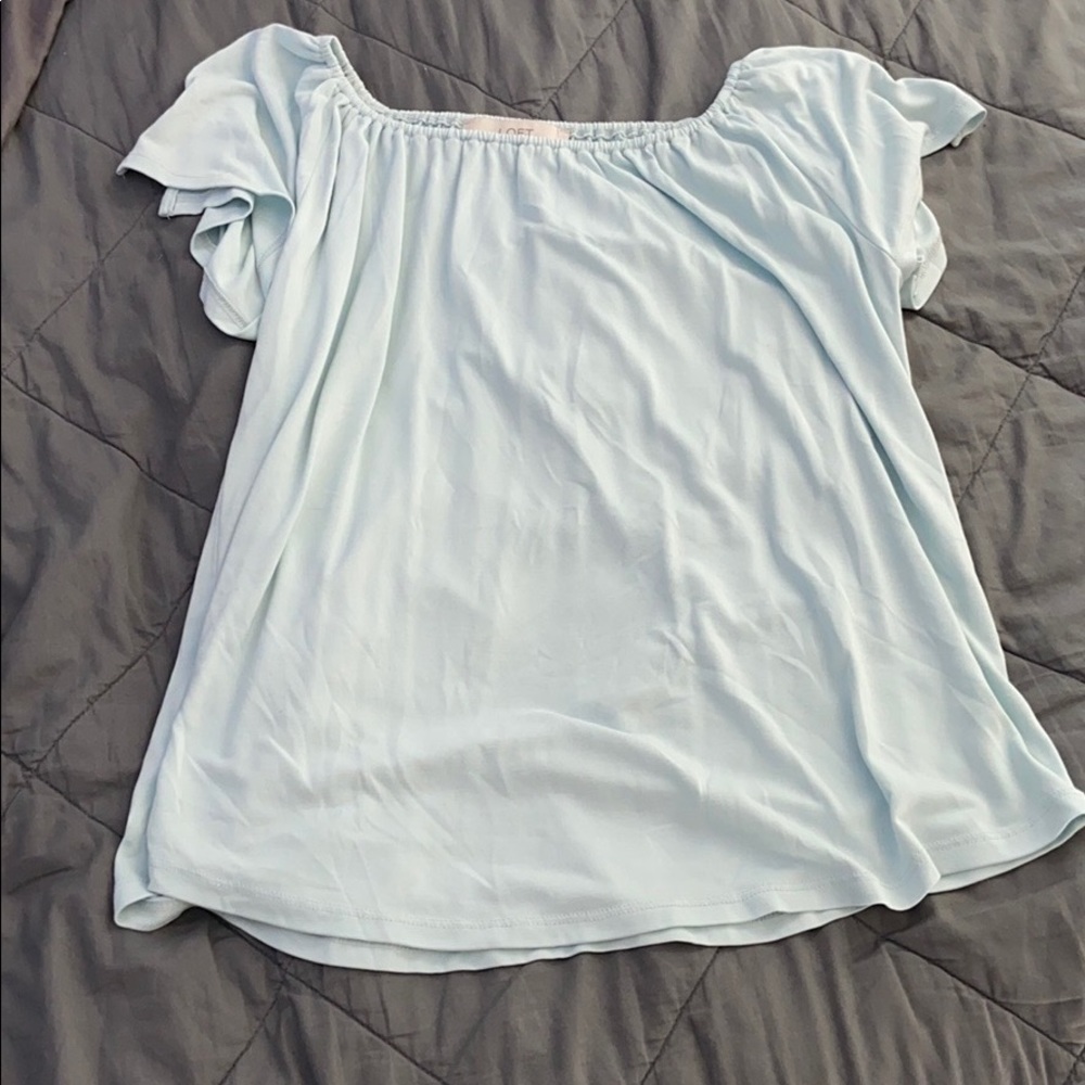 Off shoulder shirt